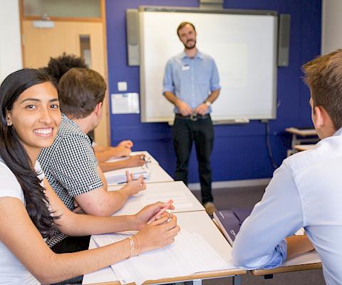 Classe d'anglais école de langue Kaplan Bournemouth