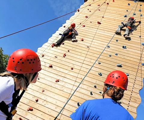 Vacances linguistiques avec sports pour enfants et ados en Angleterre